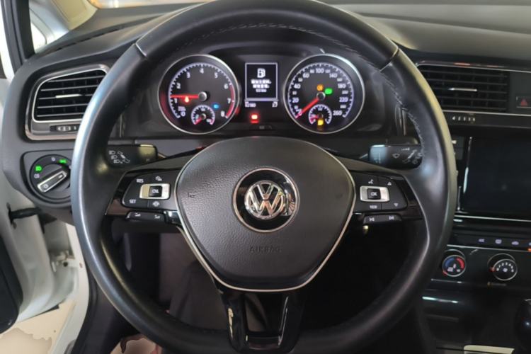 Used Volkswagen Golf 2019 280TSI DSG Comfort Version China VI Standard Steering Wheel