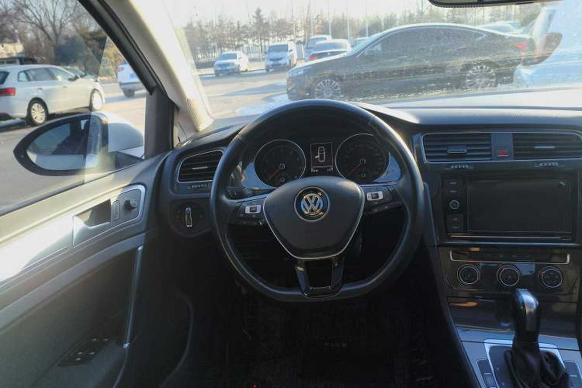Used Volkswagen Golf 2019 200TSI DSG Comfort & Ambition Edition China VI Standard Steering Wheel