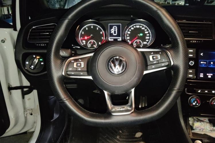 Used Volkswagen Golf 2019 280TSI DSG R-Line Model China V Standard Steering Wheel