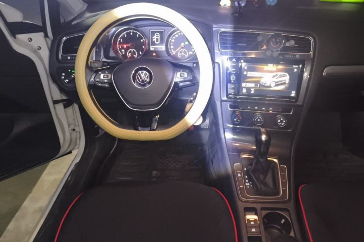 Used Volkswagen Golf 2019 280TSI DSG Comfort Version China VI Standard Steering Wheel
