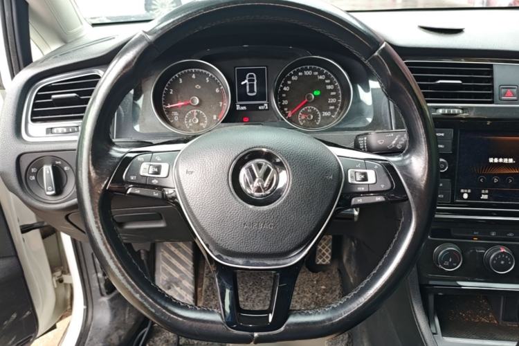 Used Volkswagen Golf 2019 280TSI DSG Comfort Version China VI Standard Steering Wheel