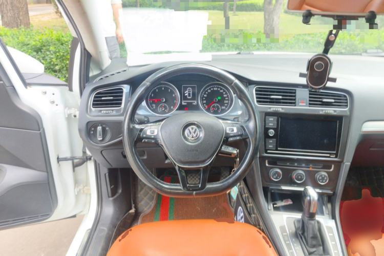Used Volkswagen Golf 2019 280TSI DSG Comfort Version China VI Standard Steering Wheel