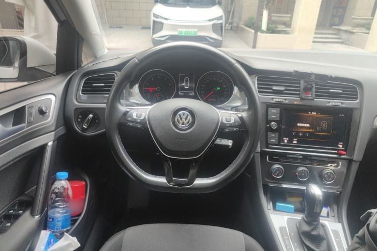 Used Volkswagen Golf 2019 200TSI DSG Comfort & Ambition Edition China VI Standard Steering Wheel
