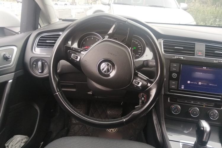 Used Volkswagen Golf 2019 280TSI DSG Comfort Version China VI Standard Steering Wheel