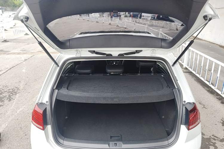 Used Volkswagen Golf 2019 280TSI DSG Comfort Version China V Standard Trunk