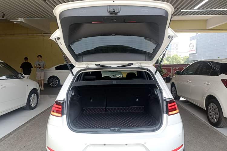 Used Volkswagen Golf 2019 280TSI DSG Comfort Version China VI Standard Trunk