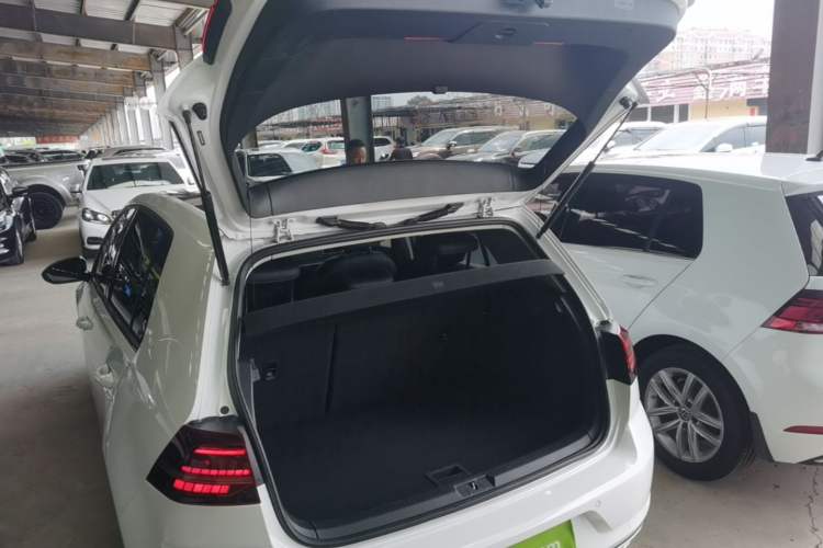 Used Volkswagen Golf 2019 280TSI DSG Luxury Version China VI Standard Trunk