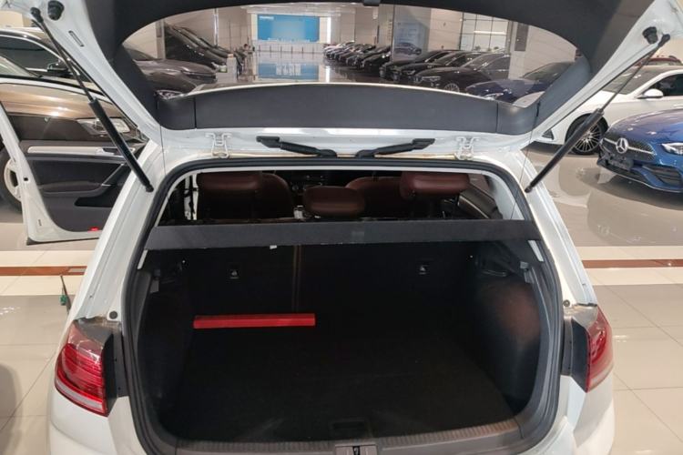 Used Volkswagen Golf 2019 200TSI DSG Comfort & Ambition Edition China VI Standard Trunk