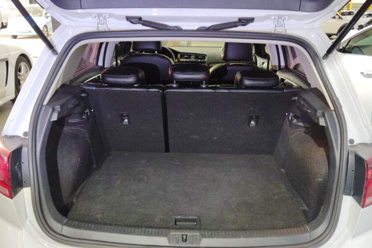 Used Volkswagen Golf 2019 200TSI DSG Comfort & Ambition Edition China VI Standard Trunk