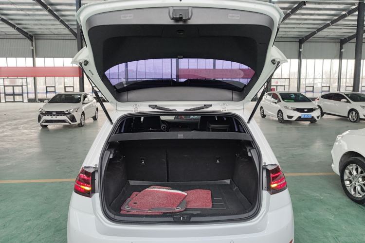 Used Volkswagen Golf 2019 280TSI DSG R-Line China VI Standard Trunk