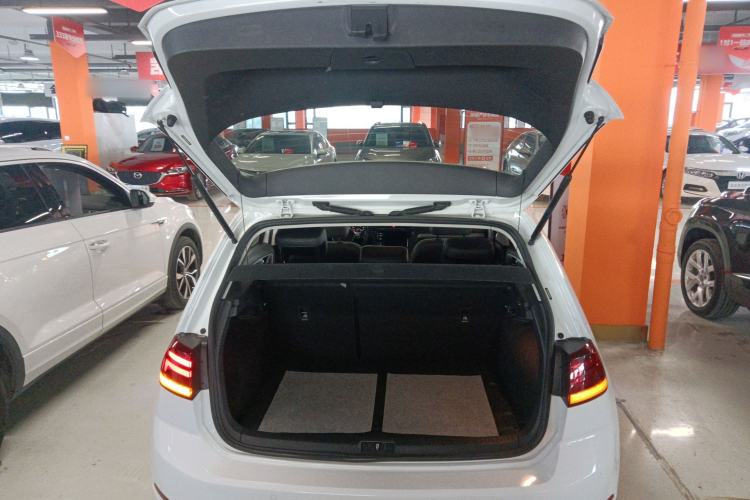 Used Volkswagen Golf 2019 1.6L Automatic Comfort Model China V Standard Trunk