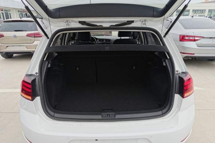 Used Volkswagen Golf 2019 280TSI DSG Comfort Version China V Standard Trunk