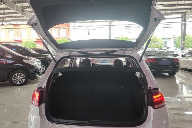 Used Volkswagen Golf 2019 1.6L Automatic Comfort Model China V Standard Trunk