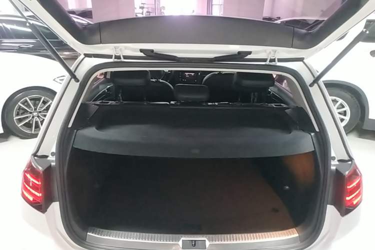 Used Volkswagen Golf 2019 280TSI DSG Luxury Version China V Standard Trunk