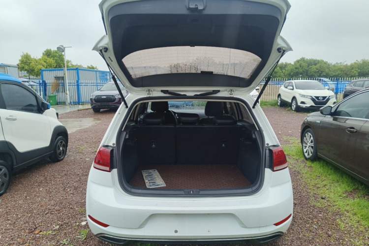 Used Volkswagen Golf 2019 280TSI DSG Comfort Version China VI Standard Trunk