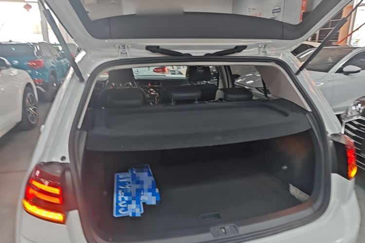 Used Volkswagen Golf 2019 1.6L Automatic Comfort Model China V Standard Trunk