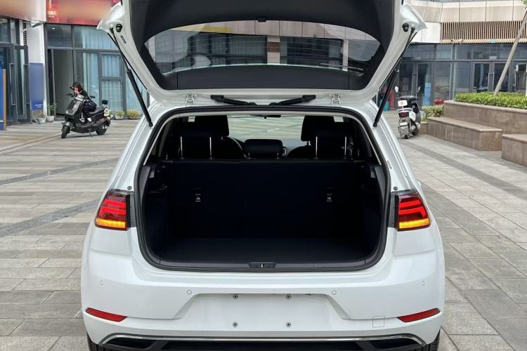 Used Volkswagen Golf 2019 200TSI DSG Comfort & Ambition Edition China VI Standard Trunk