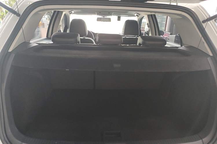 Used Volkswagen Golf 2019 1.6L Automatic Comfort Model China V Standard Trunk