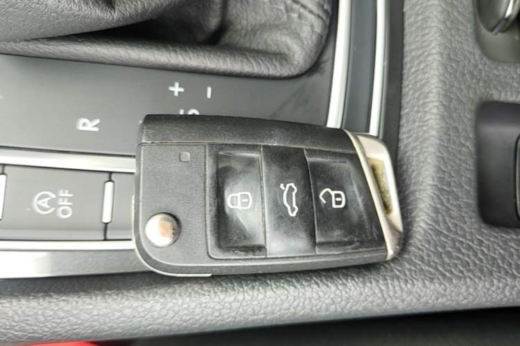 Used Volkswagen Golf 2019 280TSI DSG Comfort Version China V Standard Vehicle Key