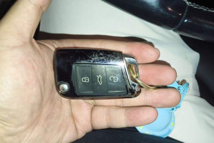 Used Volkswagen Golf 2019 280TSI DSG R-Line China VI Standard Vehicle Key