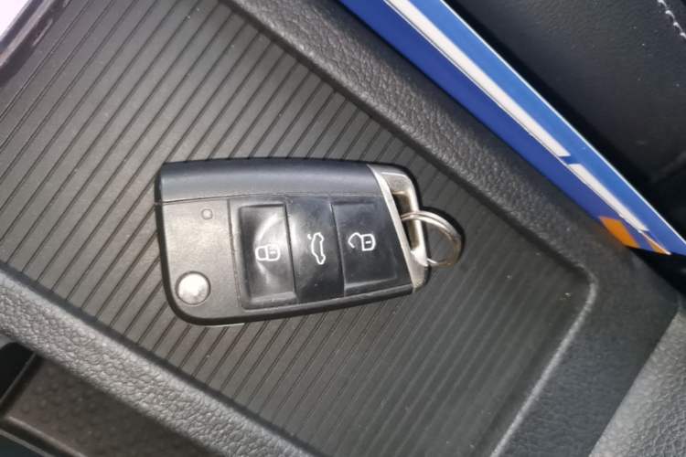 Used Volkswagen Golf 2019 280TSI DSG Luxury Version China VI Standard Vehicle Key