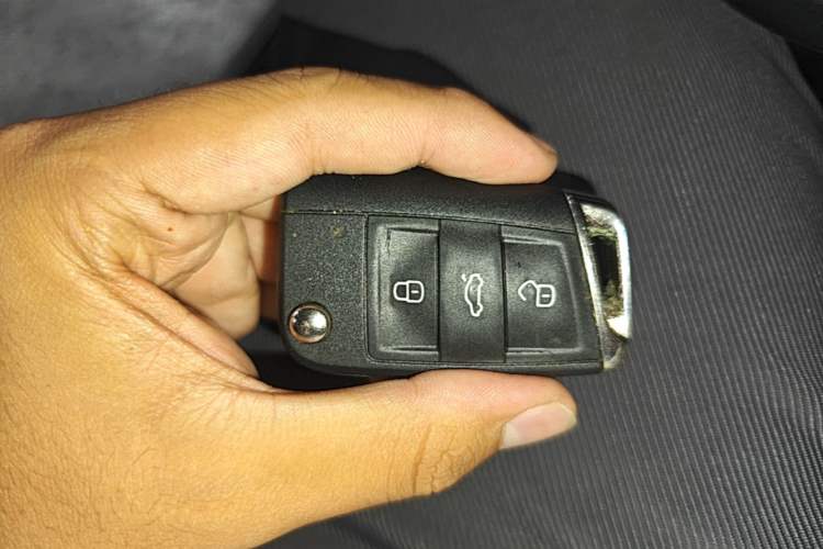 Used Volkswagen Golf 2019 200TSI DSG Comfort & Ambition Edition China VI Standard Vehicle Key