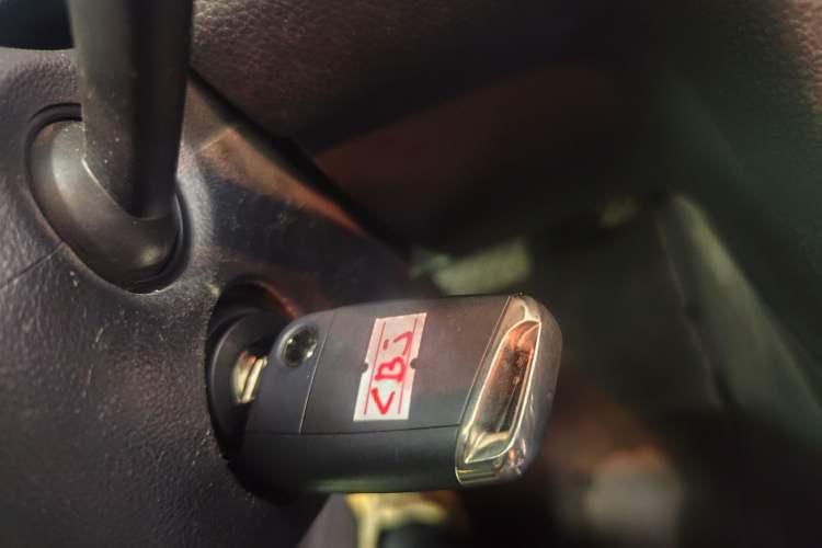 Used Volkswagen Golf 2019 1.6L Automatic Comfort Model China V Standard Vehicle Key