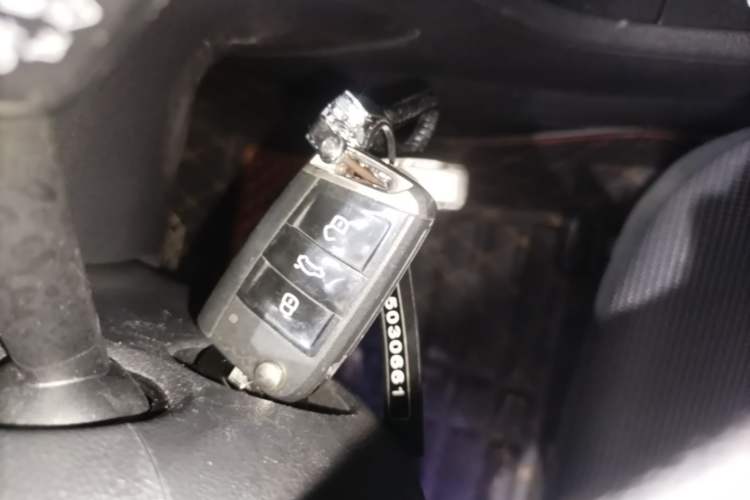 Used Volkswagen Golf 2019 280TSI DSG Comfort Version China VI Standard Vehicle Key