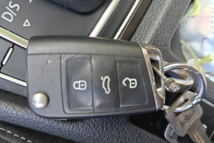 Used Volkswagen Golf 2019 280TSI DSG Luxury Version China V Standard Vehicle Key