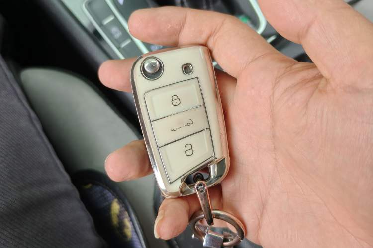 Used Volkswagen Golf 2019 280TSI DSG R-Line Model China V Standard Vehicle Key