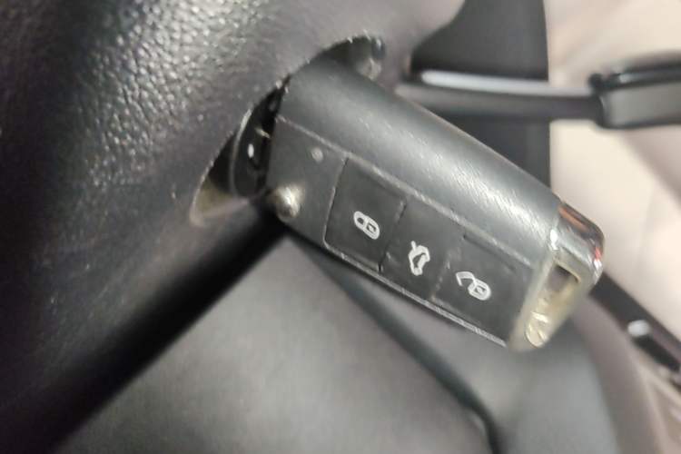 Used Volkswagen Golf 2019 1.6L Automatic Comfort Model China V Standard Vehicle Key