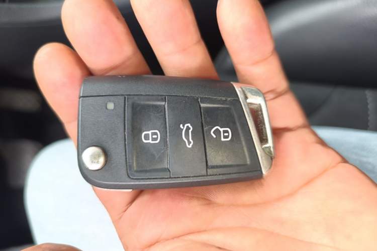 Used Volkswagen Golf 2019 280TSI DSG Luxury Version China VI Standard Vehicle Key