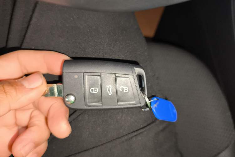 Used Volkswagen Golf 2019 1.8TSI Travel Edition Vehicle Key