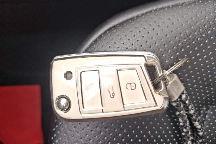 Used Volkswagen Golf 2019 1.8TSI Travel Edition Vehicle Key