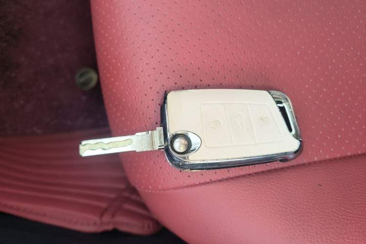 Used Volkswagen Golf 2019 200TSI DSG Comfort & Ambition Edition China VI Standard Vehicle Key