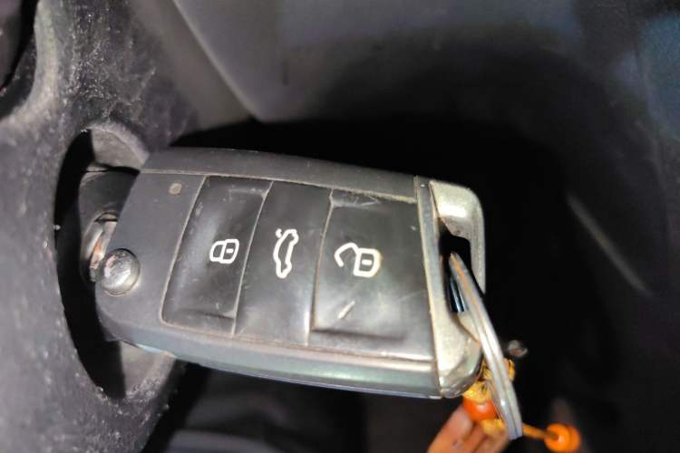 Used Volkswagen Golf 2019 200TSI DSG Comfort & Ambition Edition China VI Standard Vehicle Key
