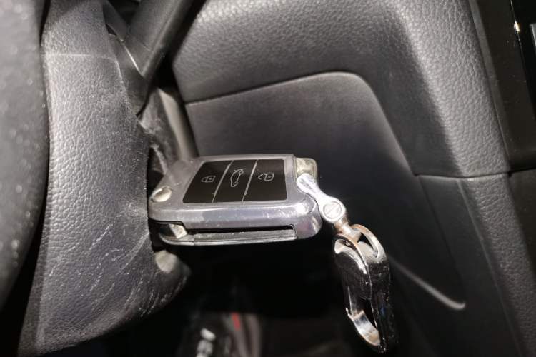 Used Volkswagen Golf 2019 280TSI DSG Comfort Version China VI Standard Vehicle Key