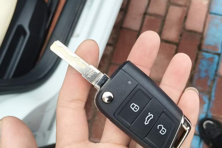 Used Volkswagen Golf 2019 200TSI DSG Comfort & Ambition Edition China VI Standard Vehicle Key