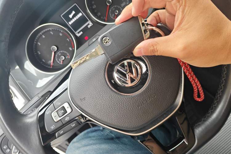 Used Volkswagen Golf 2019 1.6L Automatic Comfort Model China V Standard Vehicle Key