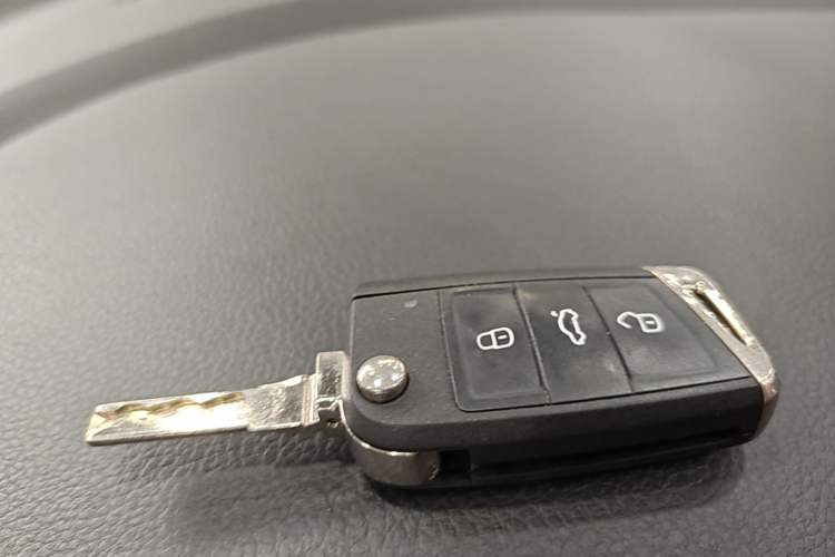 Used Volkswagen Golf 2019 280TSI DSG Comfort Version China VI Standard Vehicle Key