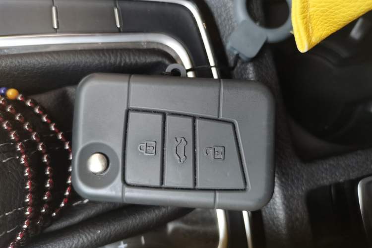 Used Volkswagen Golf 2019 280TSI DSG R-Line China VI Standard Vehicle Key