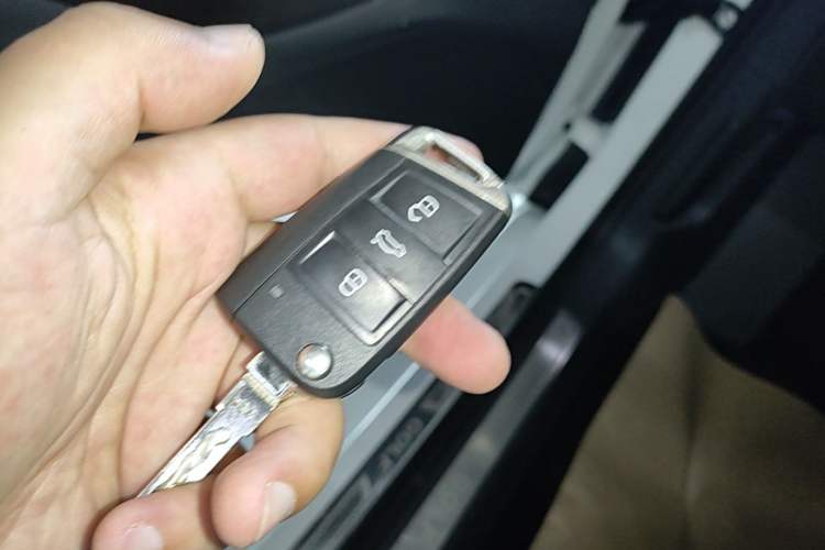 Used Volkswagen Golf 2019 1.6L Automatic Comfort Model China V Standard Vehicle Key