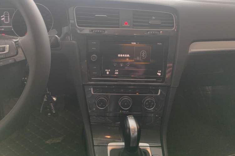 Used Volkswagen Golf 2019 280TSI DSG Comfort Version China VI Standard Audio And AC Panel
