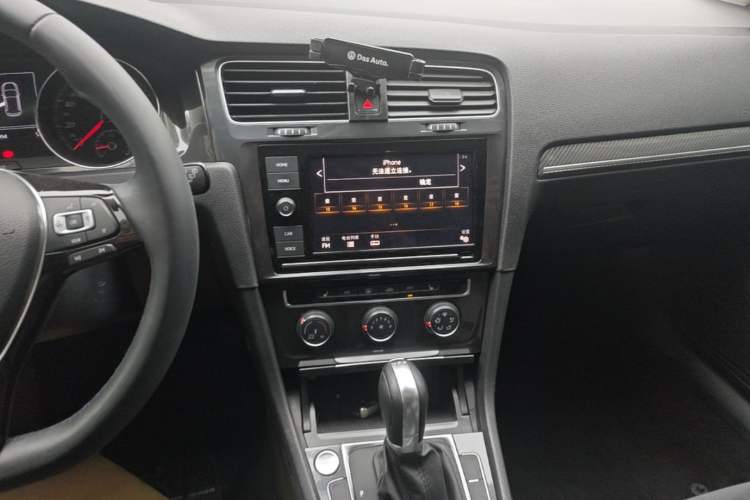 Used Volkswagen Golf 2019 280TSI DSG Luxury Version China V Standard Audio And AC Panel