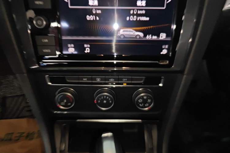 Used Volkswagen Golf 2019 1.6L Automatic Comfort Model China V Standard Audio And AC Panel