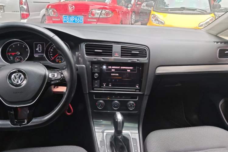 Used Volkswagen Golf 2019 280TSI DSG Comfort Version China V Standard Audio And AC Panel