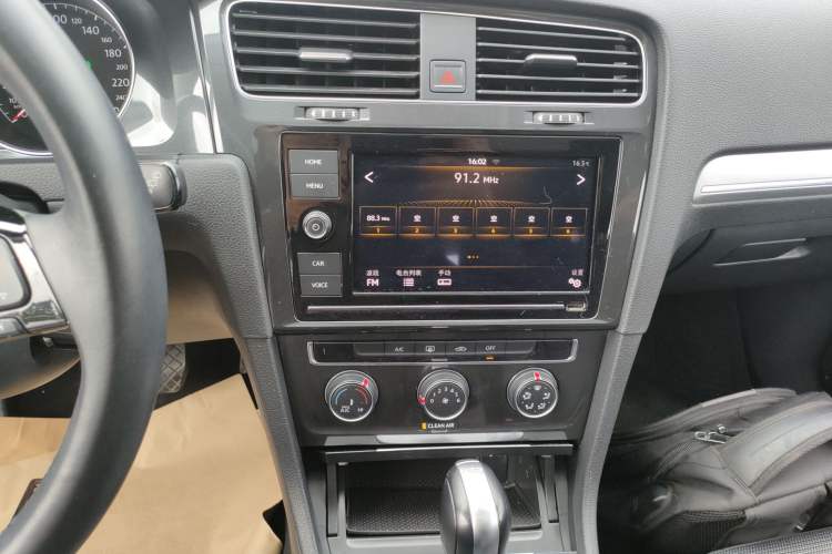 Used Volkswagen Golf 2019 280TSI DSG Comfort Version China V Standard Audio And AC Panel