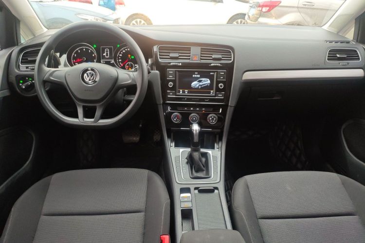 Used Volkswagen Golf 2019 1.6L Automatic Fashion Model China V Standard Center Console
