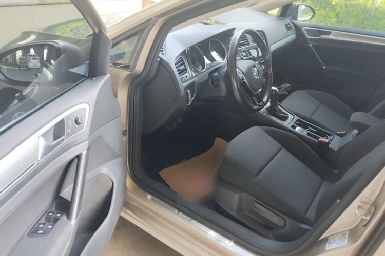 Used Volkswagen Golf 2019 200TSI DSG Comfort & Ambition Edition China VI Standard Driver Seat