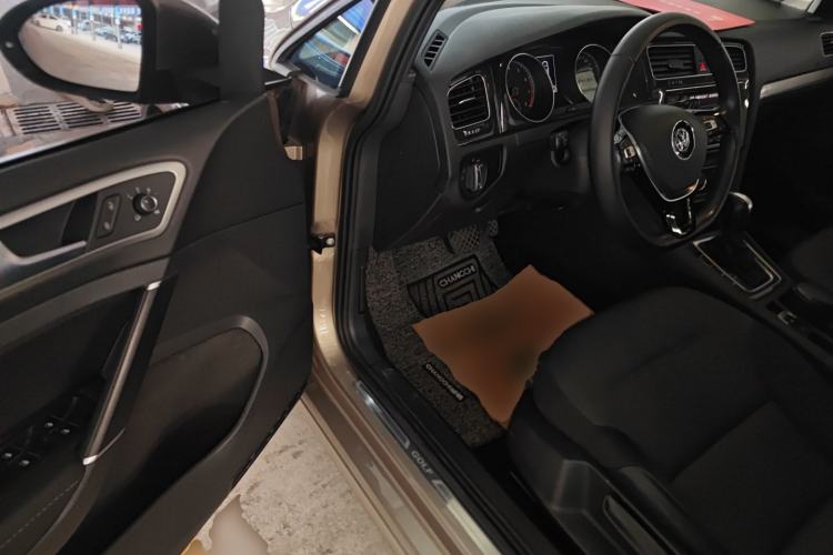 Used Volkswagen Golf 2019 1.6L Automatic Comfort Model China V Standard Driver Seat